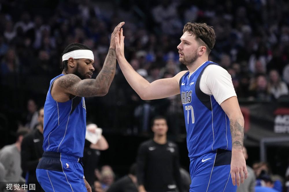 也毫不逊色 也毫不逊色