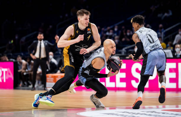 紧密相关 紧密相关